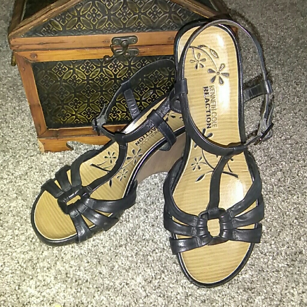 Kenneth Cole Reaction wedges